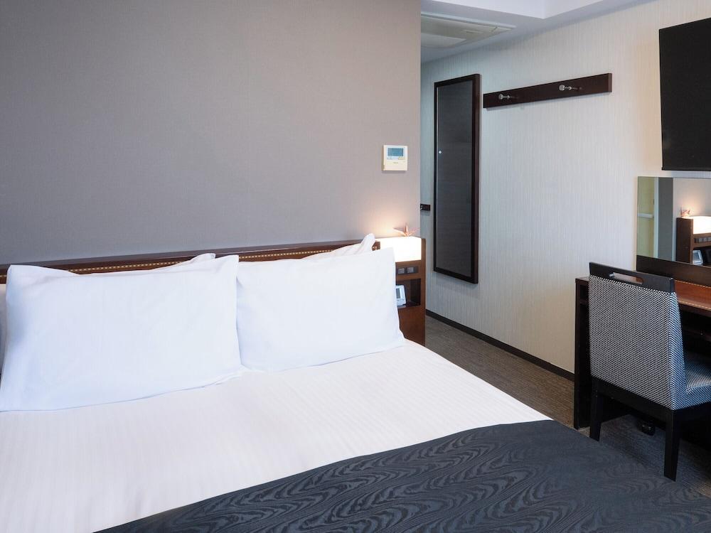 APA Hotel Haneda Anamori Inari Ekimae - Tap to explore photos
