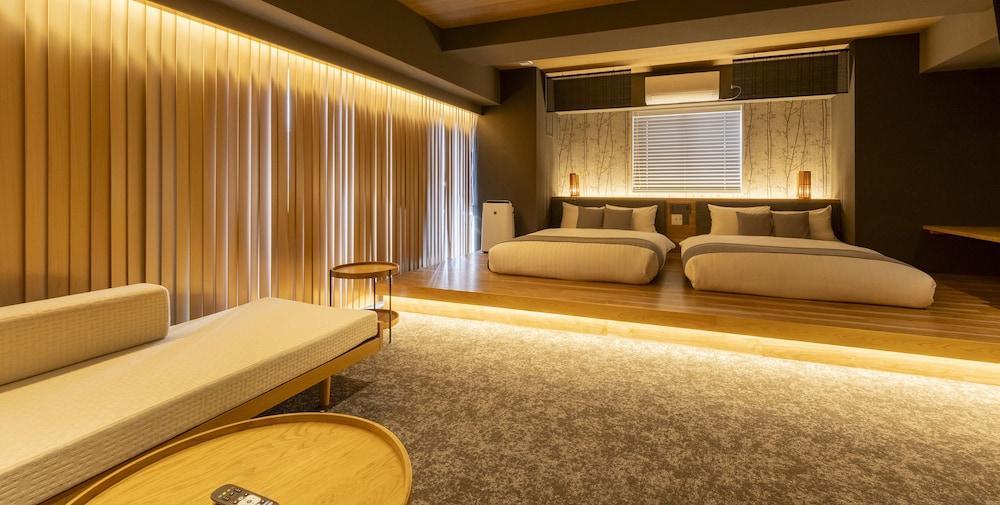 HOTEL TOMOS ASAKUSA Room Type - Family Twin Room