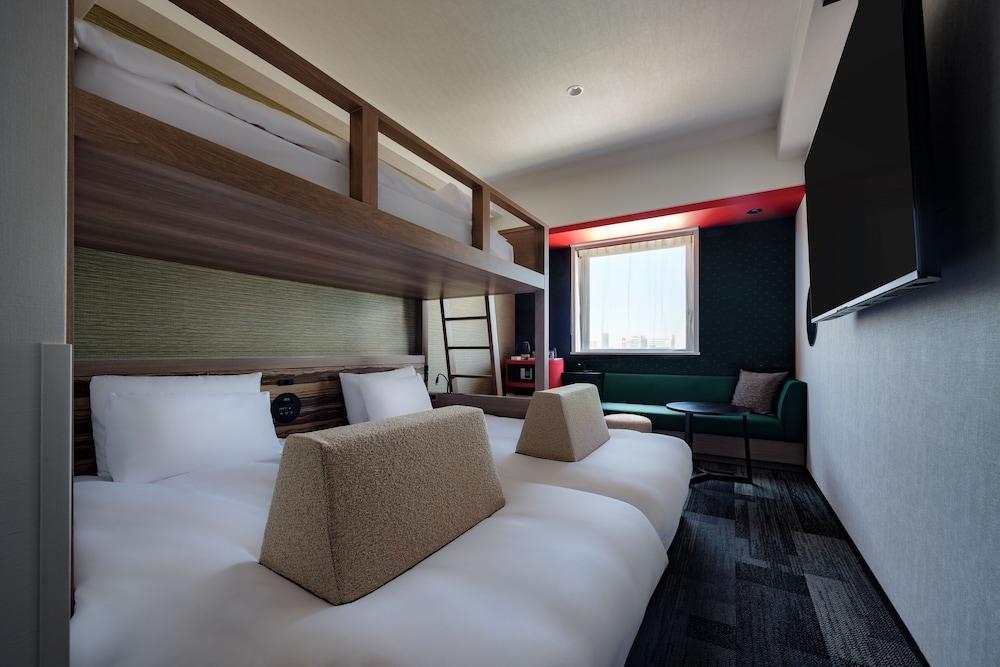 the b asakusa Room Type - Bunk bed room (2 single bed + 1 bunk bed), Non-Smoking the b asakusa Room Type - Bunk bed room (2 single bed + 1 bunk bed), Non-Smoking
