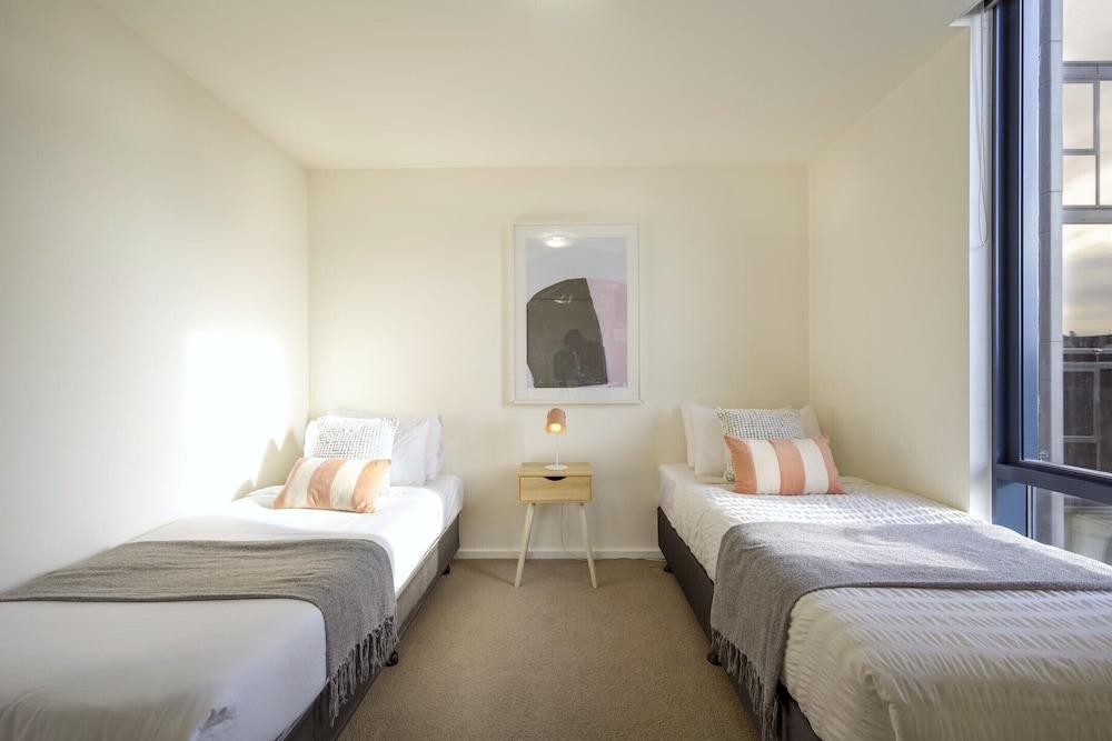 Mega Style Apartments Mainpoint Room Type - Signature Apartment