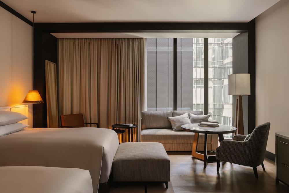 Capella Sydney Room Type - Deluxe Twin Room