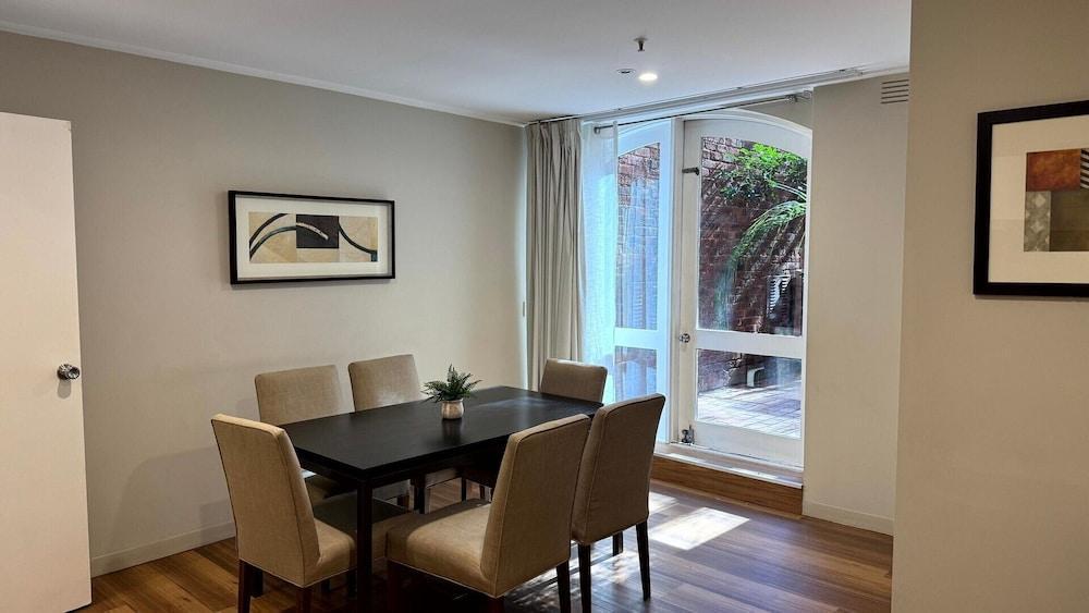 Gordon House Apartments Room Type - 2 Bedroom Pool Apartment Gordon House Apartments Room Type - 2 Bedroom Pool Apartment