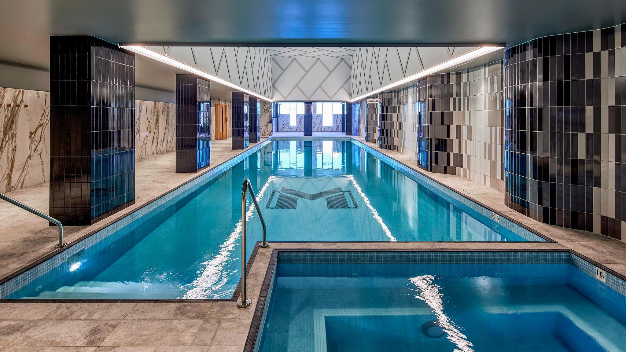 Meriton Suites Liverpool - Tap to explore photos