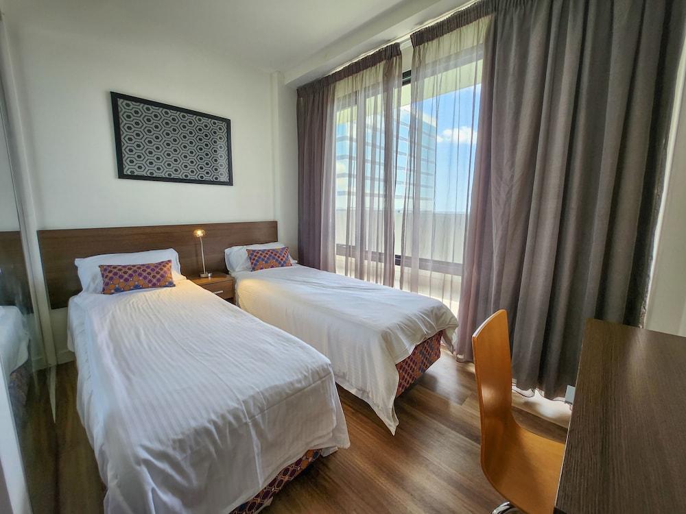 Exodus Dandenong Apartment Hotel Room Type - Three-Bedroom Apartment
