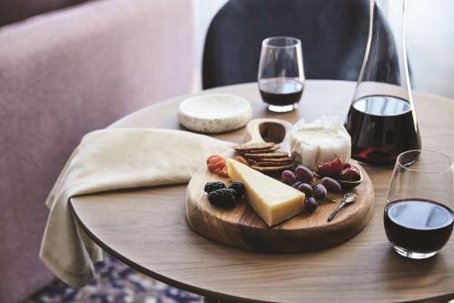 Adina Apartment Hotel Melbourne Pentridge Room Type - Standard Double or Twin Room