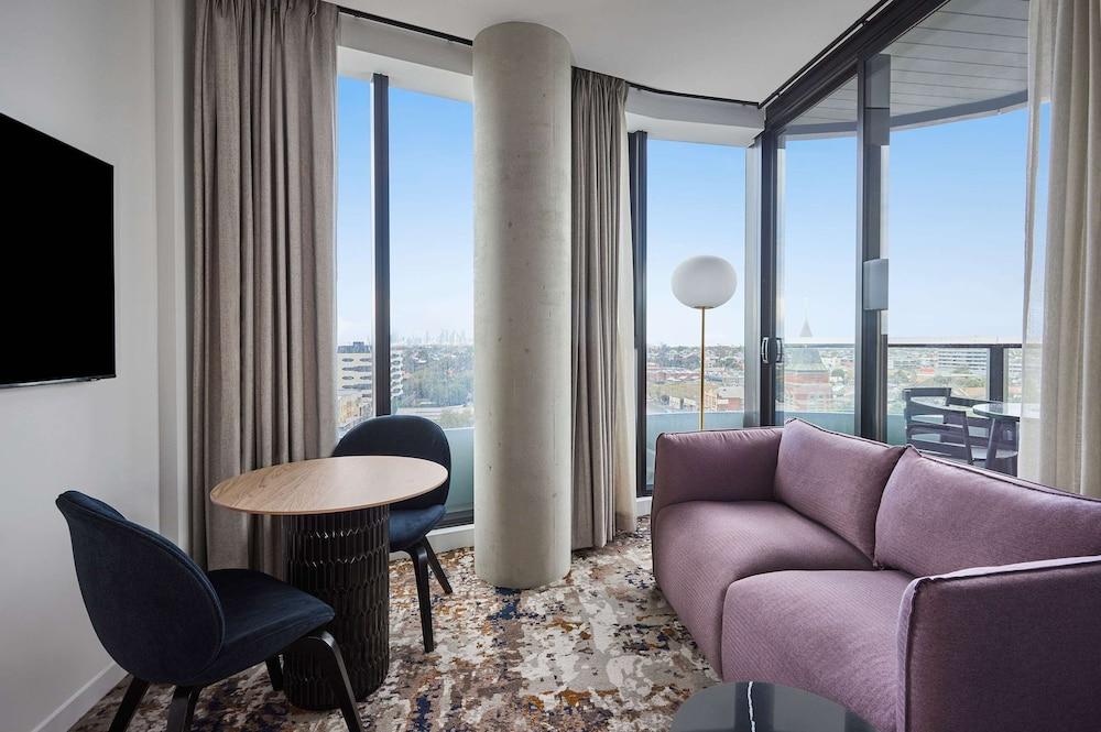 Adina Apartment Hotel Melbourne Pentridge Room Type - One Bedroom Premier Apartment