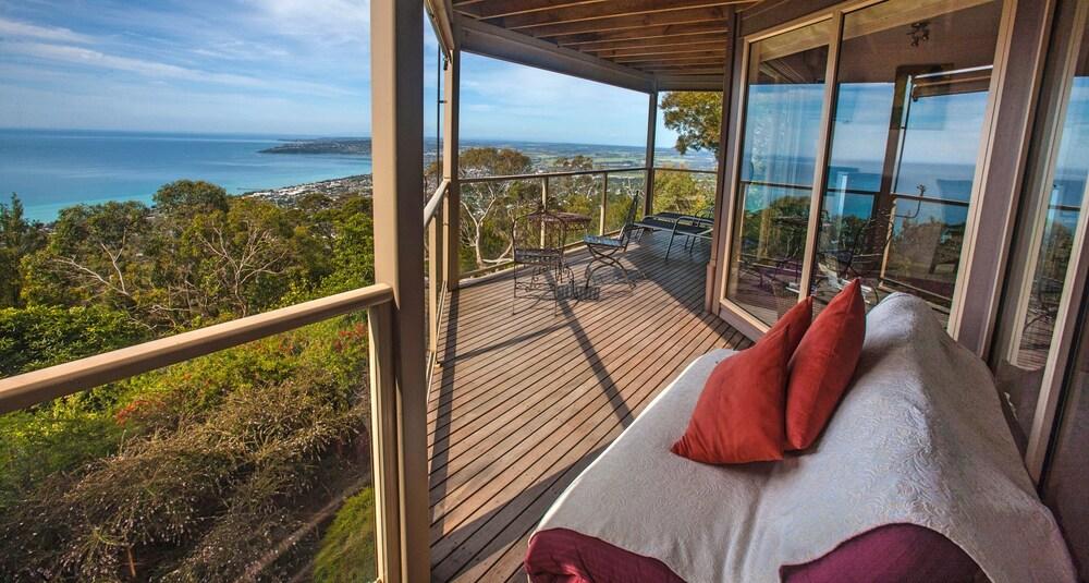 Summit Views Room Type - Romantic Studio, Kitchenette (Romantic Ambience) Summit Views Room Type - Romantic Studio, Kitchenette (Romantic Ambience)