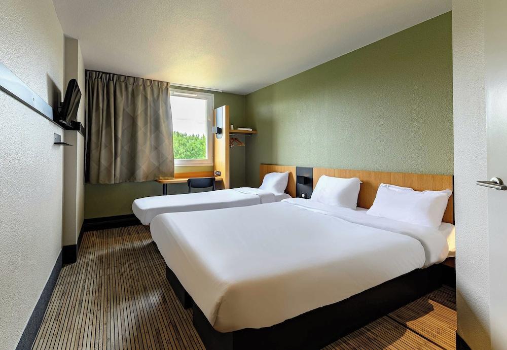 B&B HOTEL Marne-la-Vallée Bussy-Saint-Georges Room Type - Triple Room