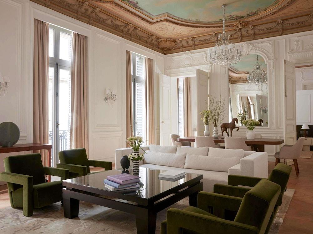 Maison Delano Paris Room Type - Grand Suite, 1 King Bed (Historic)