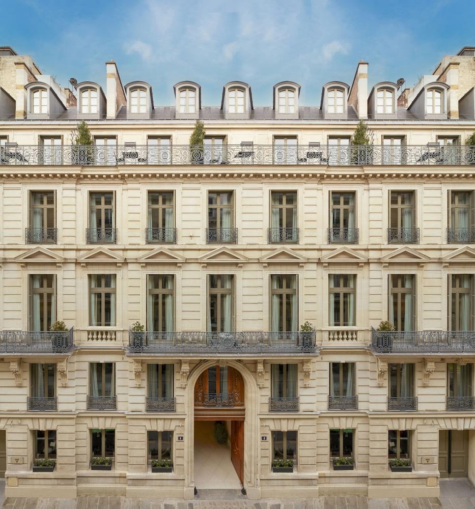 Maison Delano Paris - Tap to explore photos