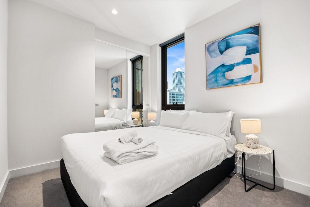 Paragon Apartments by CLLIX Room Type - Two Bedroom One Bathroom Apartment Paragon Apartments by CLLIX Room Type - Two Bedroom One Bathroom Apartment