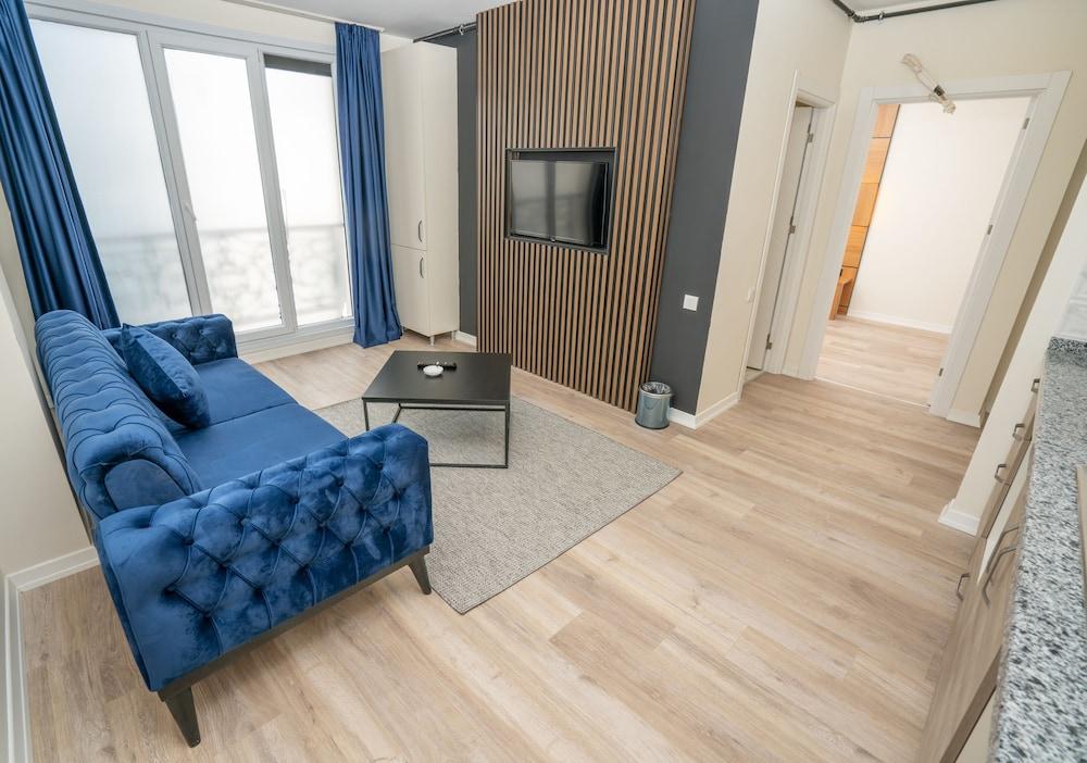 Guest Suites Room Type - Suite Guest Suites Room Type - Suite