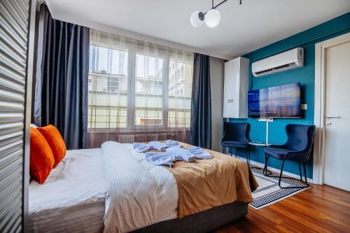 Wonder Suites Room Type - Standard Queen Room