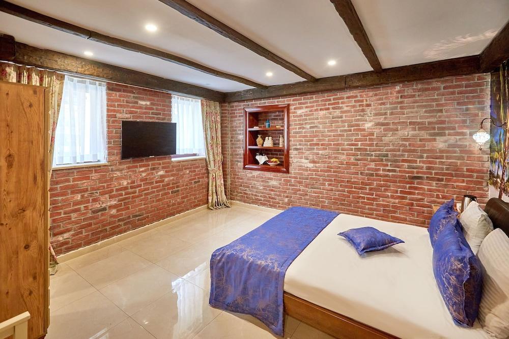Ardey Hotel Room Type - Economy Room Basement Floor