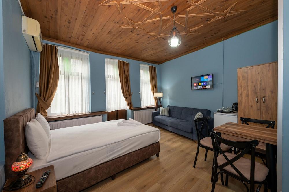 Taksim Antique Hotel Room Type - Deluxe Room