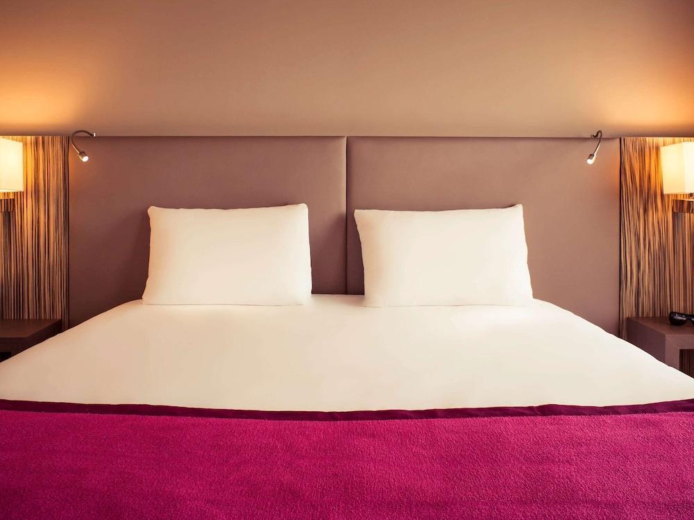 Mercure Paris Orly Rungis Aéroport - Tap to explore photos