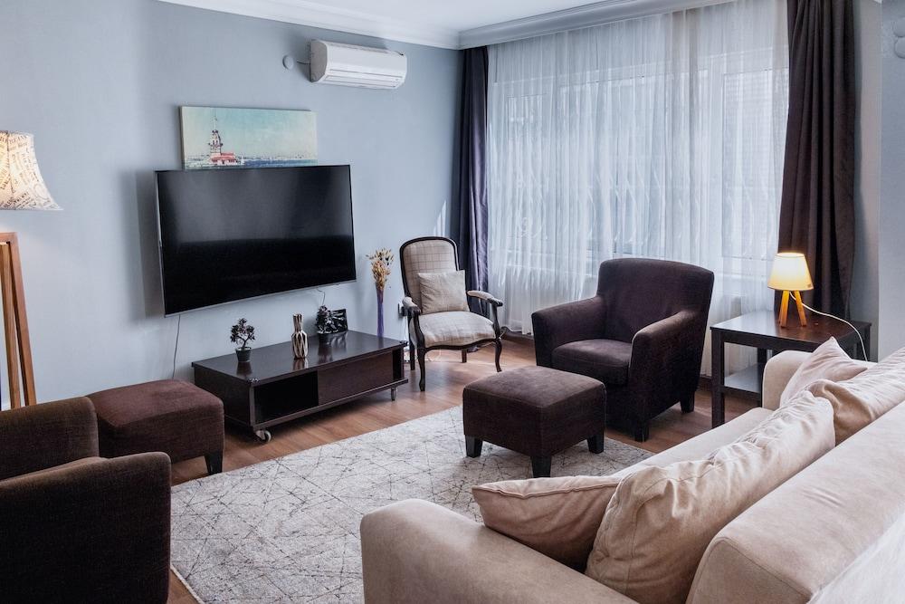 Stunning Central 3BR near Galataport - Tap to explore photos