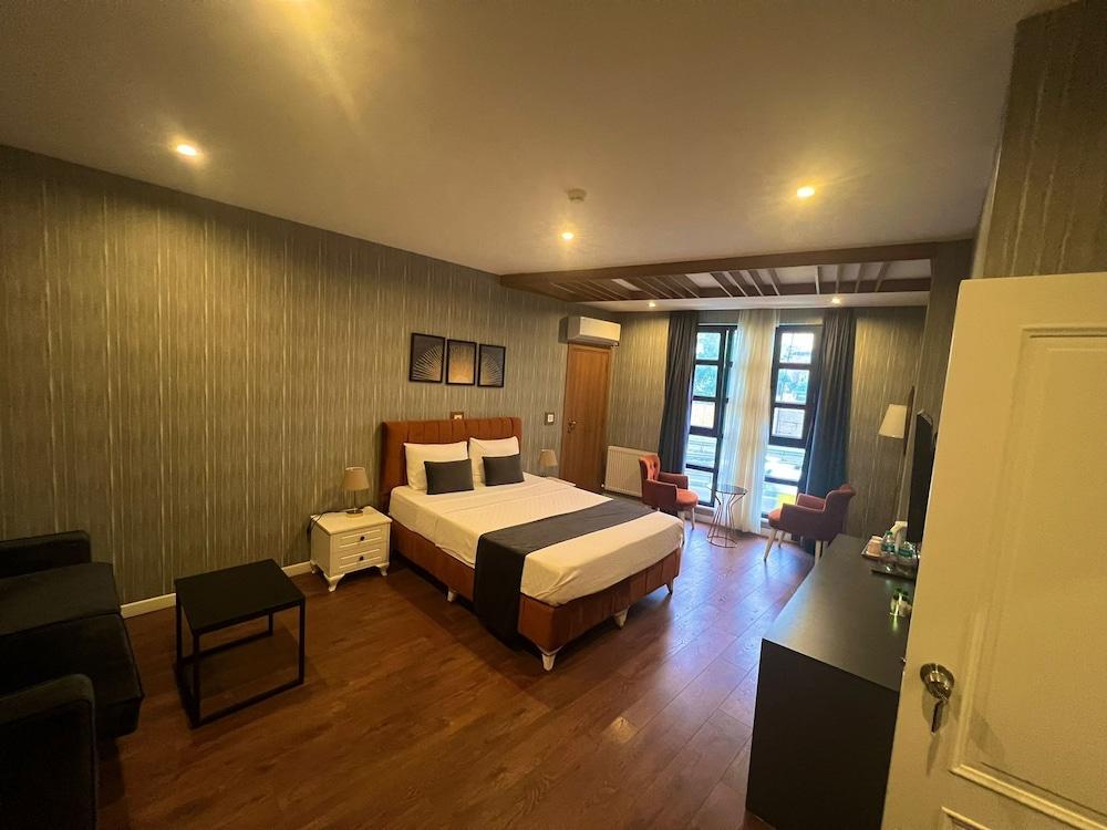 Beta Hotel Room Type - Premium Room