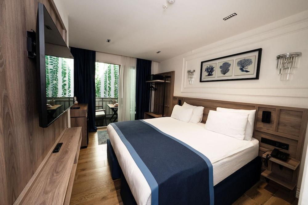 Mona Bosphorus Room Type - Superior Room with Balcony