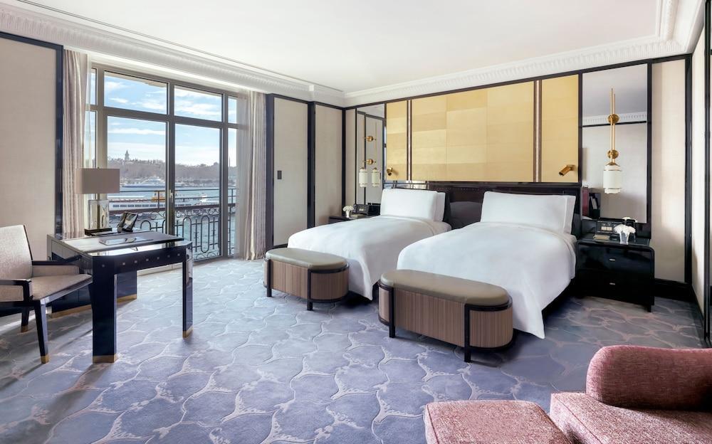 The Peninsula Istanbul Room Type - Grand Deluxe Bosphorus Room, 2 Double Beds