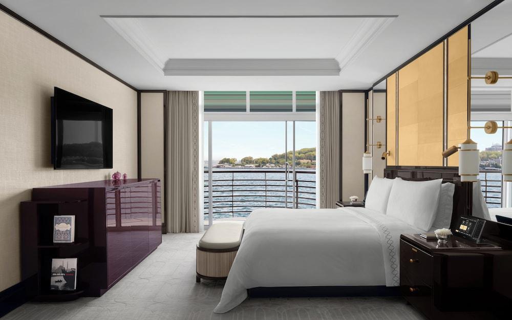 The Peninsula Istanbul Room Type - Superior Bosphorus Suite, 1 King bed with Sofa Bed The Peninsula Istanbul Room Type - Superior Bosphorus Suite, 1 King bed with Sofa Bed