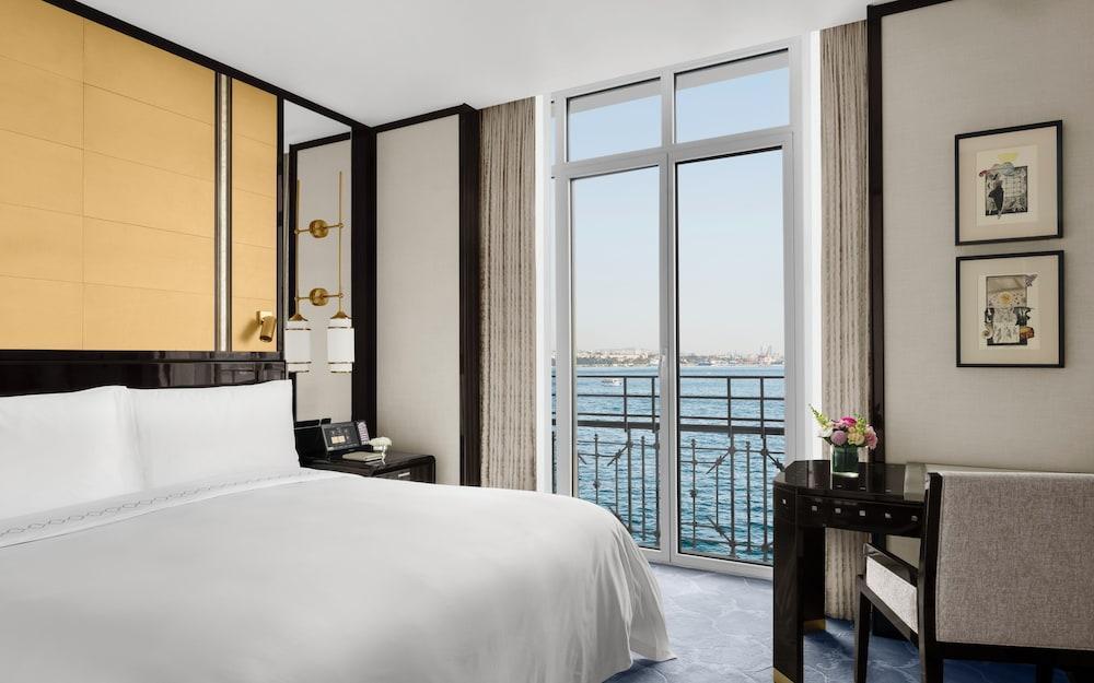 The Peninsula Istanbul Room Type - Superior Bosphorus Room, 1 King Bed