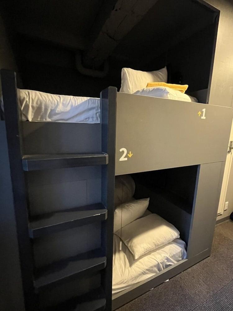 Rhodes Otsuka Hotel - Hostel Room Type - Comfort Quadruple Room
