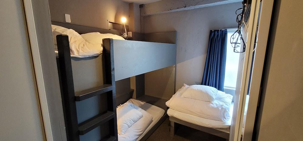 Rhodes Otsuka Hotel - Hostel Room Type - Standard Triple Room