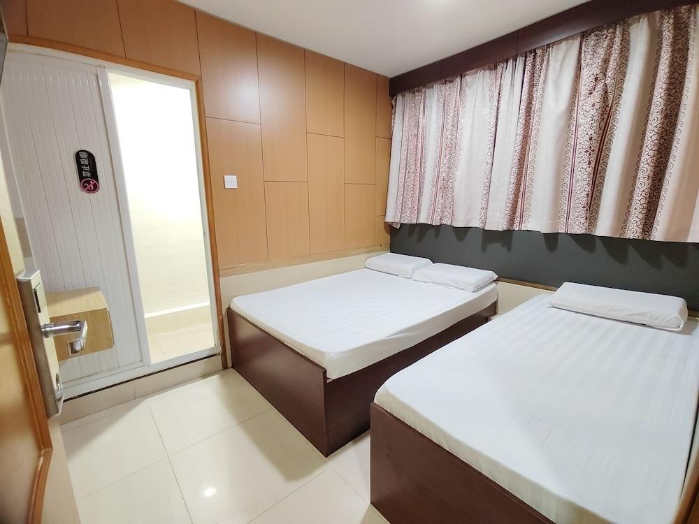 HK Haosheng Hotel Room Type - Basic Quadruple Room