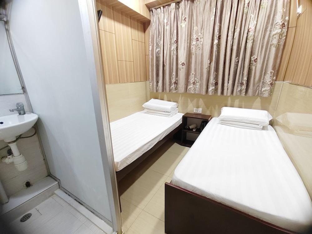 HK Haosheng Hotel Room Type - Basic Twin Room