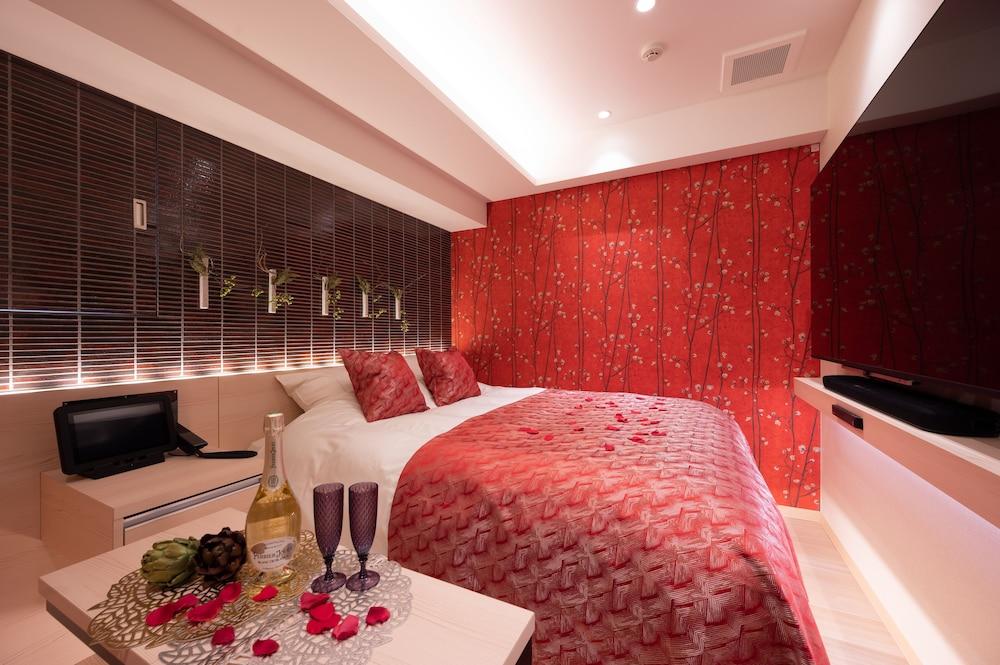 hotel bratto stay - Tap to explore photos