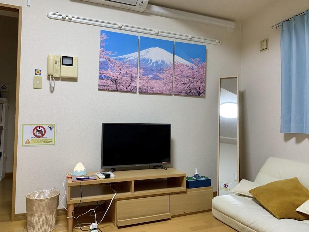 Minamiaoyama 1st Room Type - Signature Apartment, Non Smoking, Refrigerator & Microwave