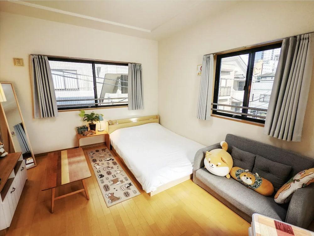 Minamiaoyama 1st Room Type - Signature Apartment, Non Smoking, Refrigerator & Microwave