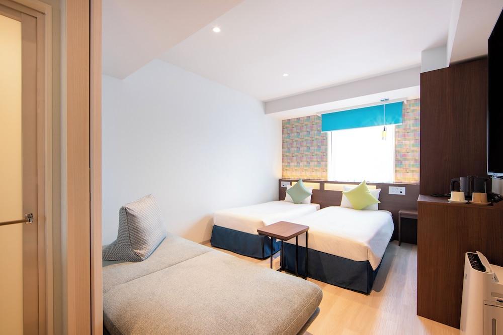 Karaksa Hotel Colors Tokyo Yaesu Room Type - Superior Twin Room for 2 people