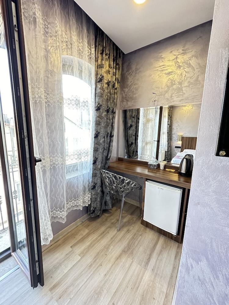 Taxim Alyon Suite Hotel - Tap to explore photos