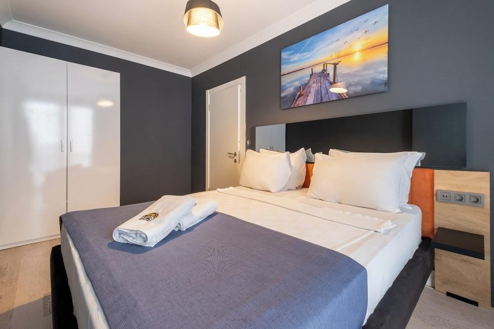 216 Bosphorus Room Type - Junior Triple Room