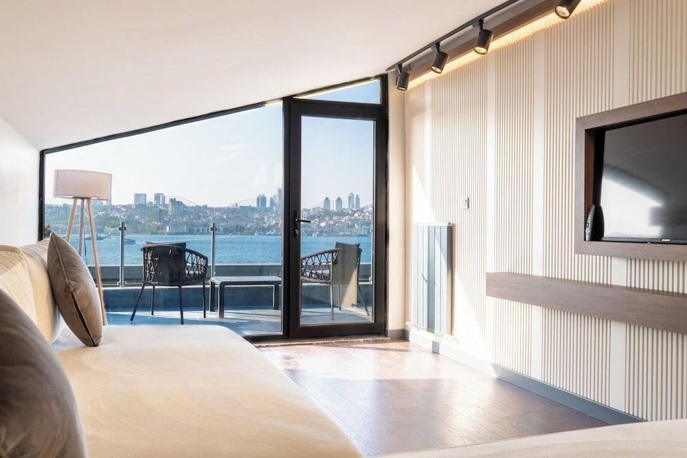 216 Bosphorus Room Type - Panoramic Penthouse with Sea View