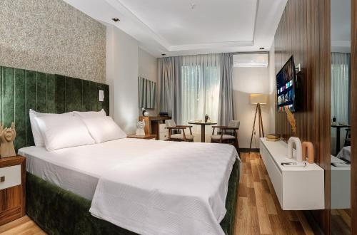 La Mia Suites Room Type - Superior Double Room