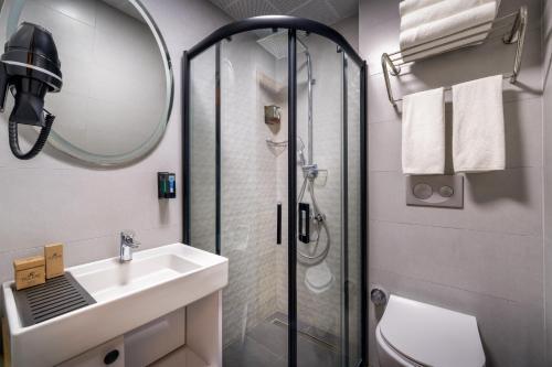 Elite Port Hotel Istanbul Airport Room Type - Quadruple Room
