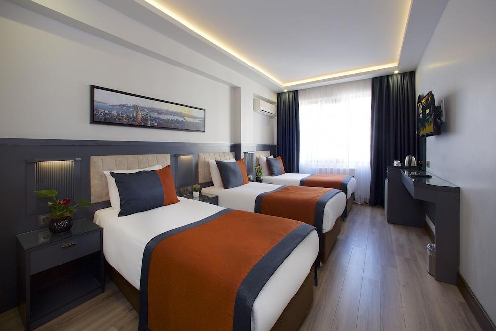 Eyfel Hotel Room Type - Standard Triple Room