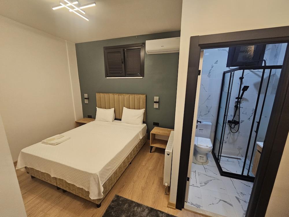 mia mia suites Room Type - Royal Apartment