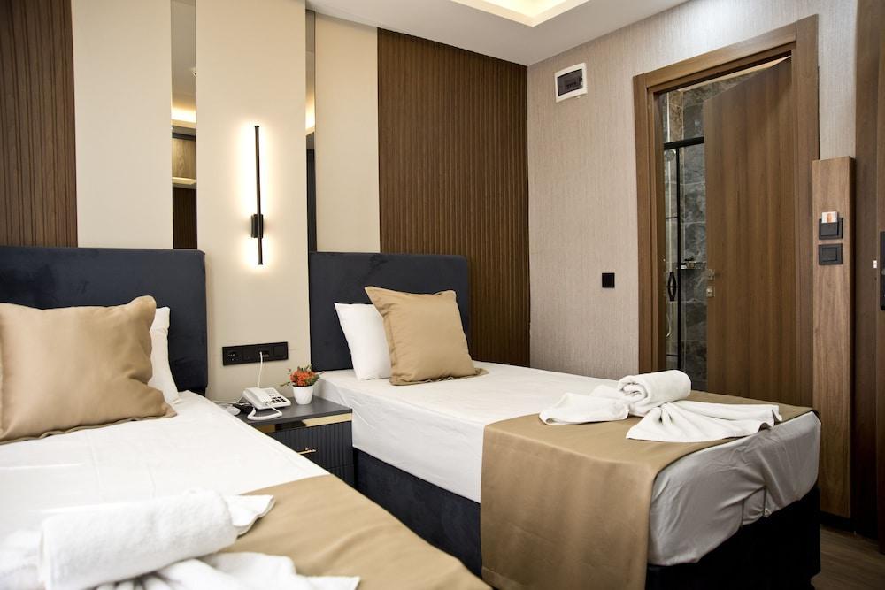 Grand Bagoz Hotel Room Type - Double or Twin Room