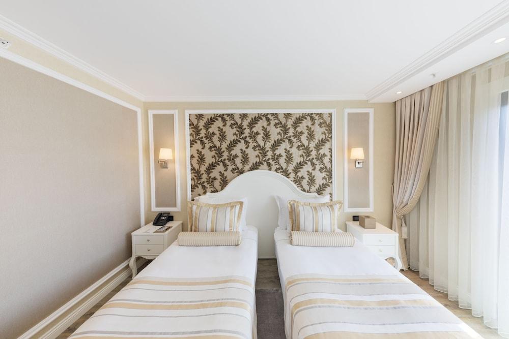 Hallmark Hotel & Spa Room Type - Deluxe Twin Room