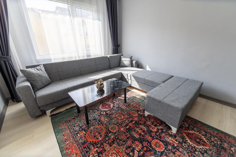 Hexa Suites Hotel - Tap to explore photos