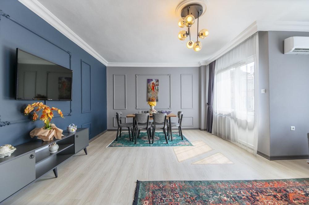 Hexa Suites Hotel Room Type - Family Suite with Balcony Hexa Suites Hotel Room Type - Family Suite with Balcony