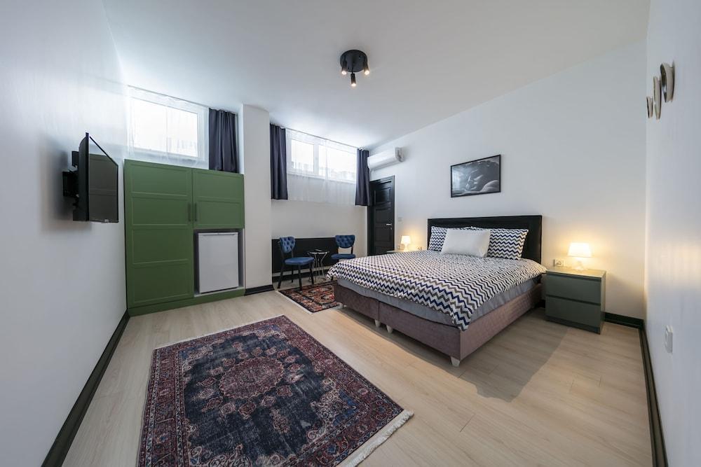 Hexa Suites Hotel Room Type - Standard Double Room, 1 Bedroom, Private Bathroom