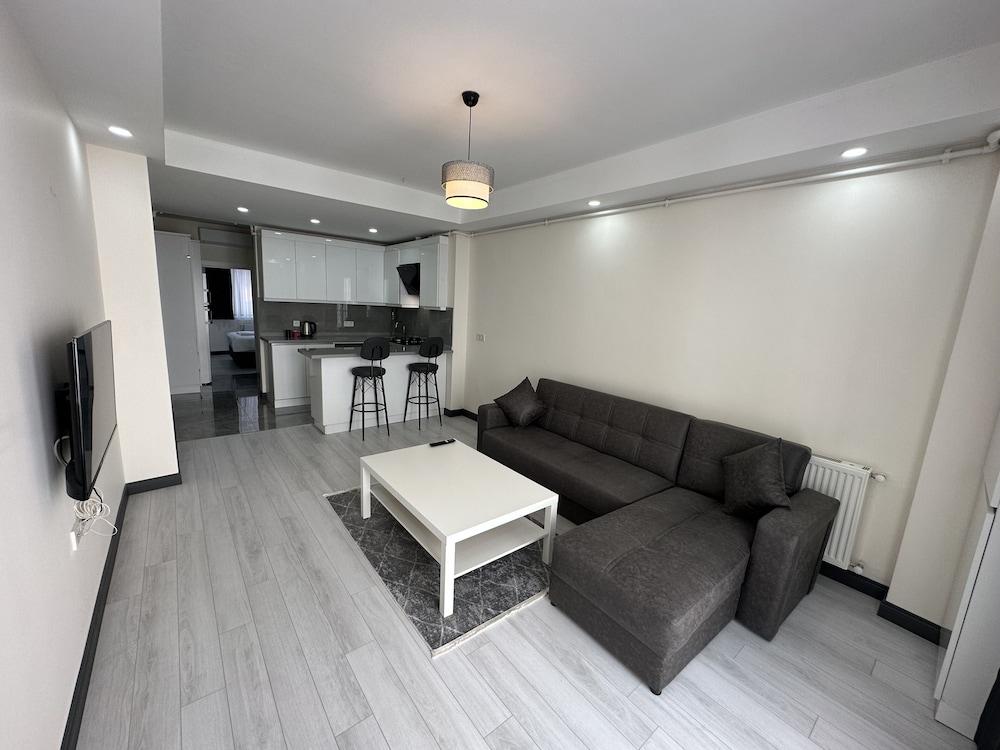 Rose Plus Residence Room Type - Executive Triple Room