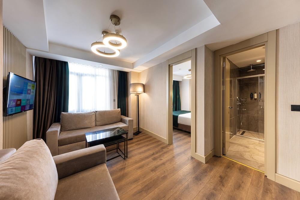 The Nest Hotel Room Type - Junior Double Room