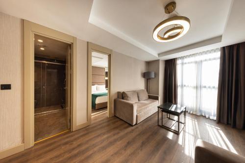 The Nest Hotel Room Type - King Suite