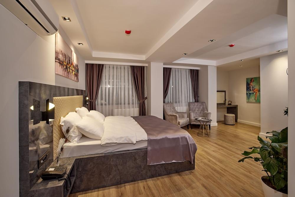 The Bold Hotel Room Type - Double Room